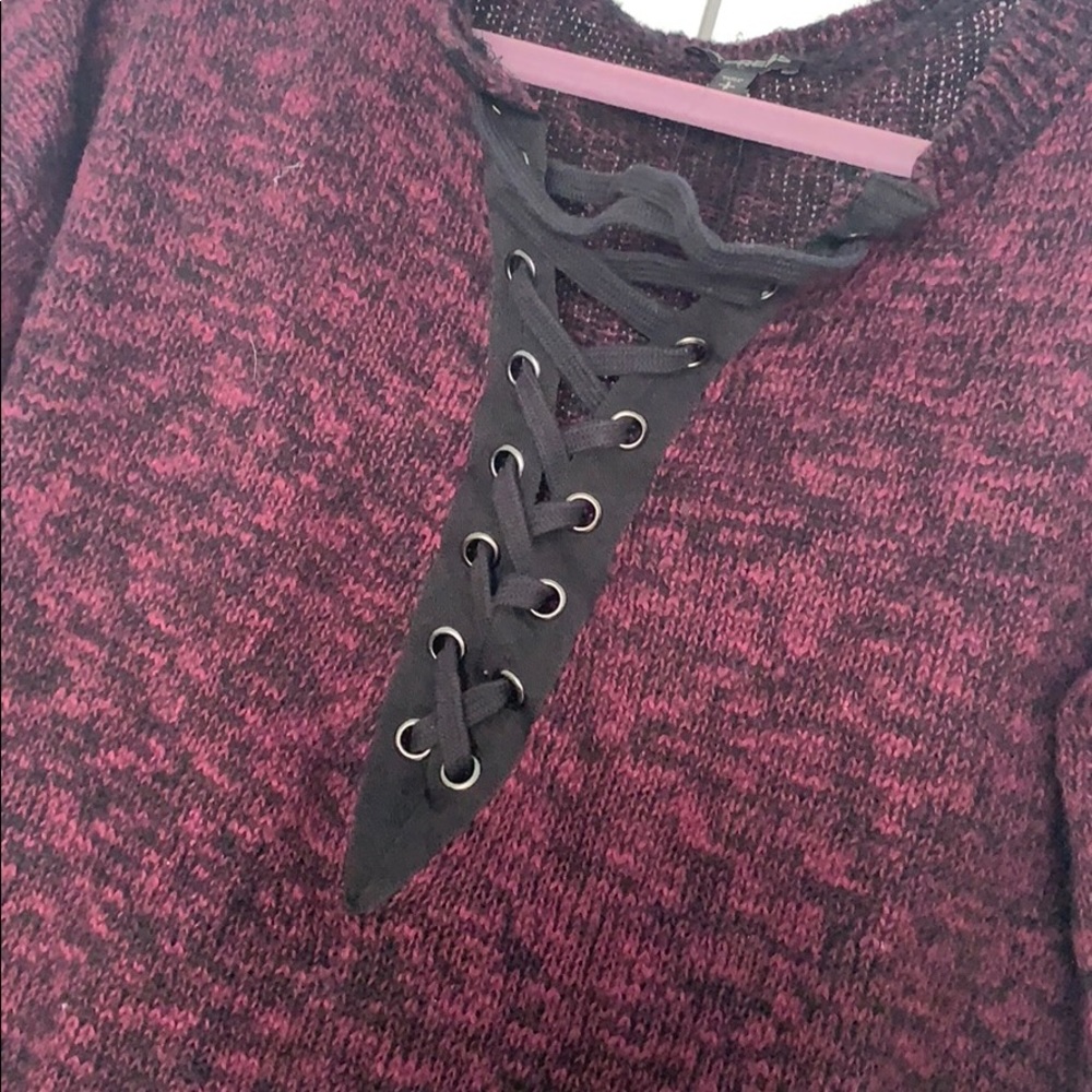Maroon lace up sweater - Picture 2 of 2